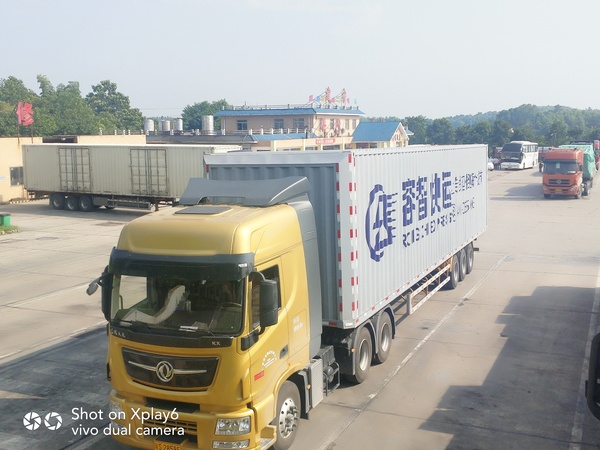 总部网线车7.jpg